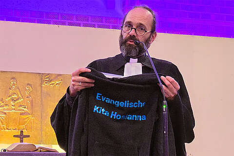 Ev. Kita Hosianna: Adventsgottesdienst und Feier des neuen Kitanamens, 9.12.2025 (© Christine Brügger)
